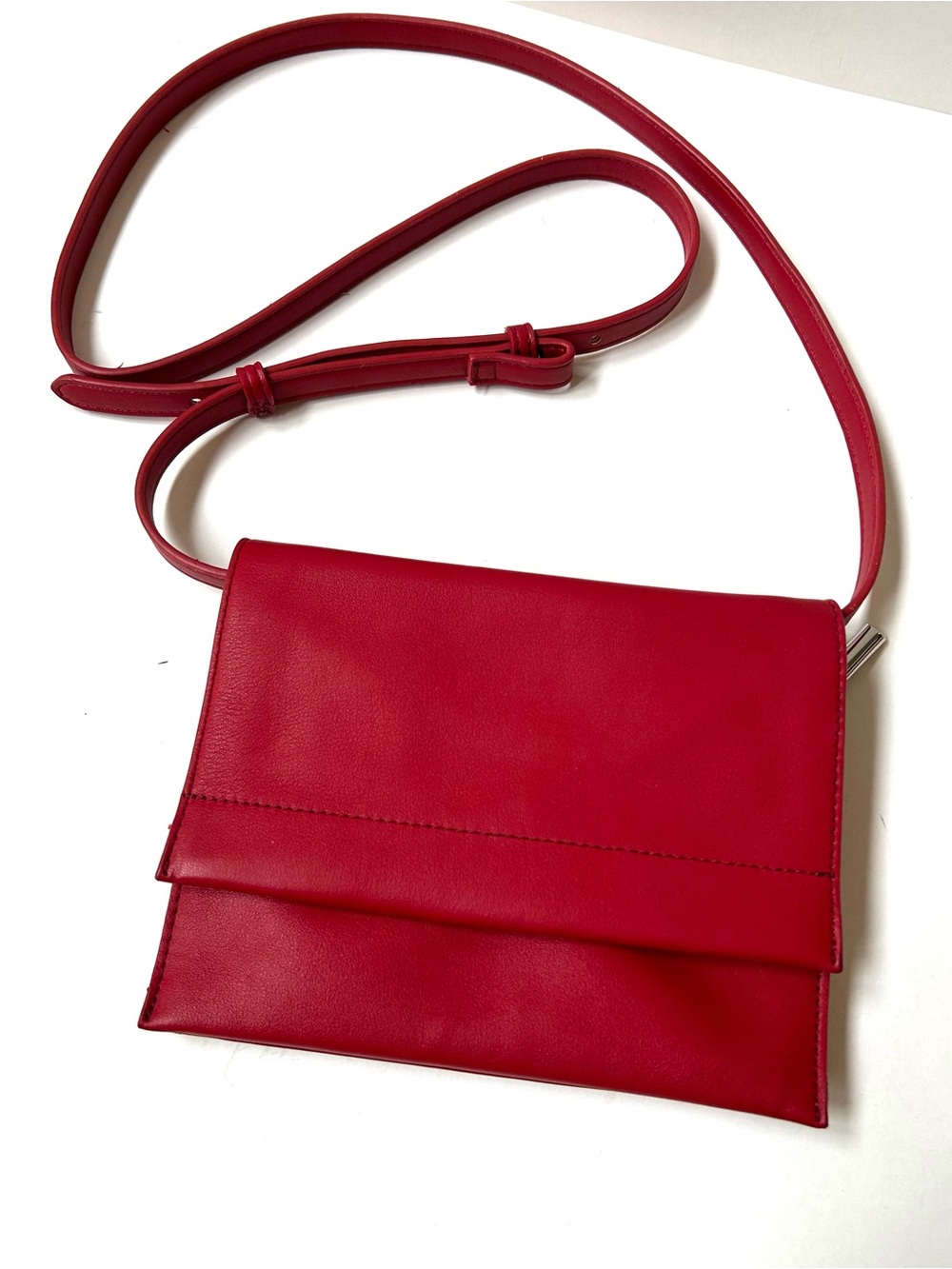 Giani  Bernini Red Leather Crossbody Bag - Minimal Shoulder Purse. Like New
